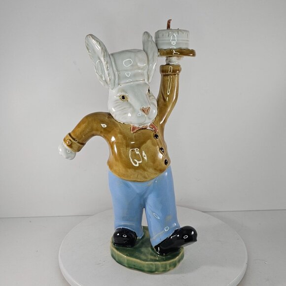 Andrea By Sadek Ceramic Bunny Rabbit Figurine Chef Walking Holding Cake *FLAW* - Picture 9 of 9